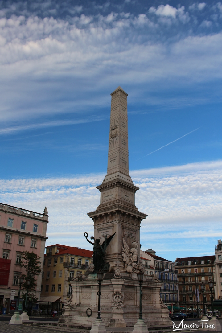 obelisk-praca-dos-restauradores-lizbona